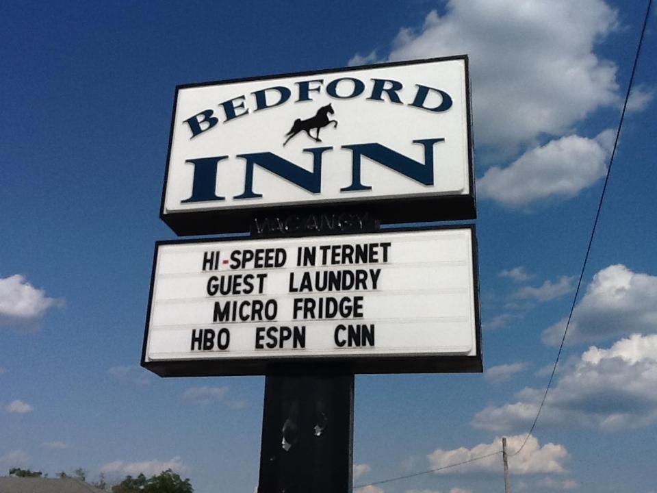 Bedford Inn Shelbyville Exterior foto